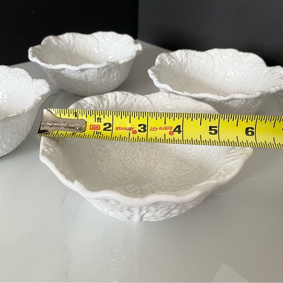 SET of 4 White Cabbage Bowls by Bordallo Pinheiro - Picture 5 of 9
